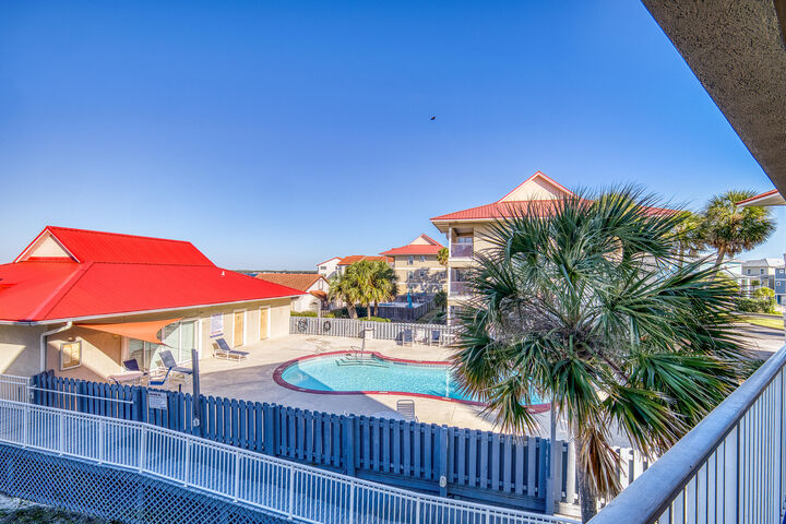 Property Photo:  7476 Sunset Harbor Drive Apt 423  FL 32566 