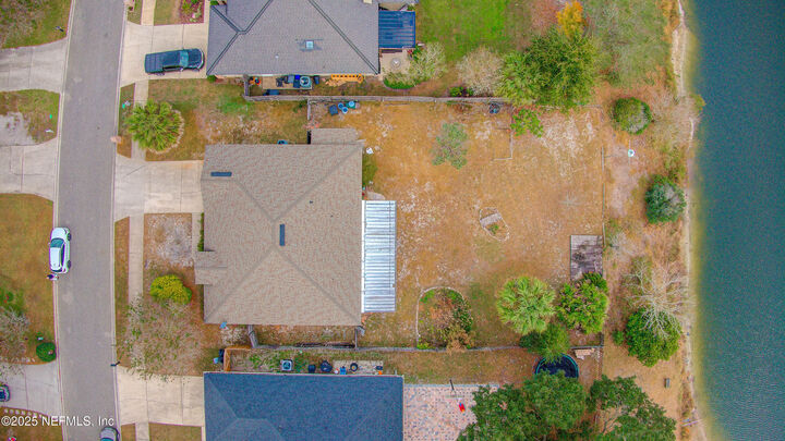 Property Photo: 1725 Loch Leven Court FL 32065