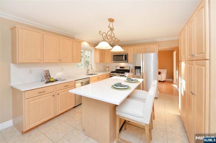 Property Photo: 30 Peach Hill Court NJ 07446