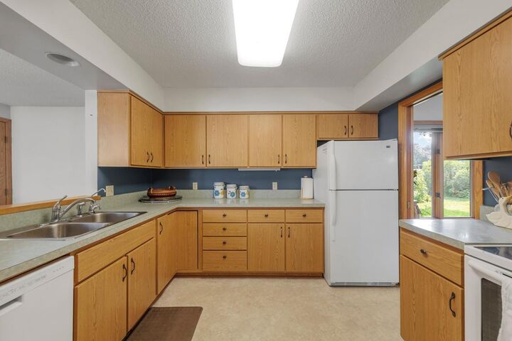 Property Photo: 717 Lincoln Street N MN 55057