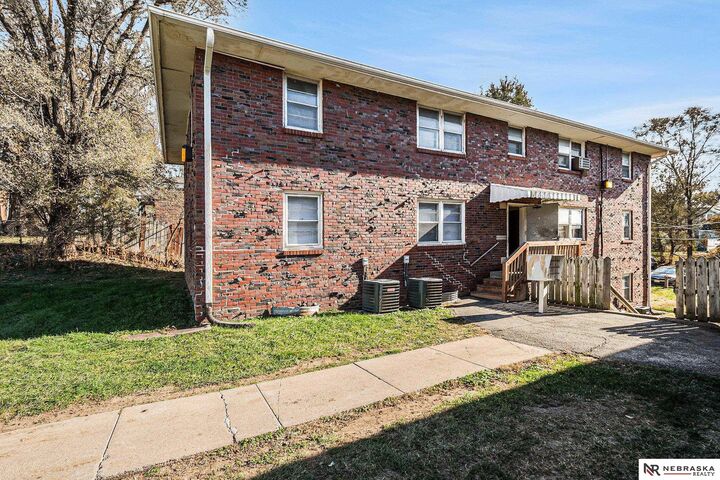 Property Photo: 4531 - 4535 Hamilton Street NE 68132