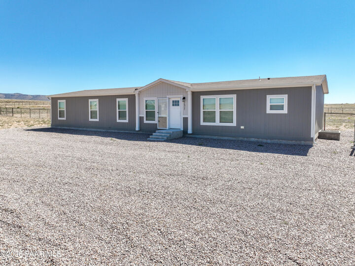 Property Photo:  26927 N Chicory Way  AZ 86334 