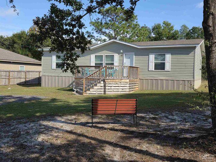 Property Photo:  1860 Abercrombie Rd  FL 32563 