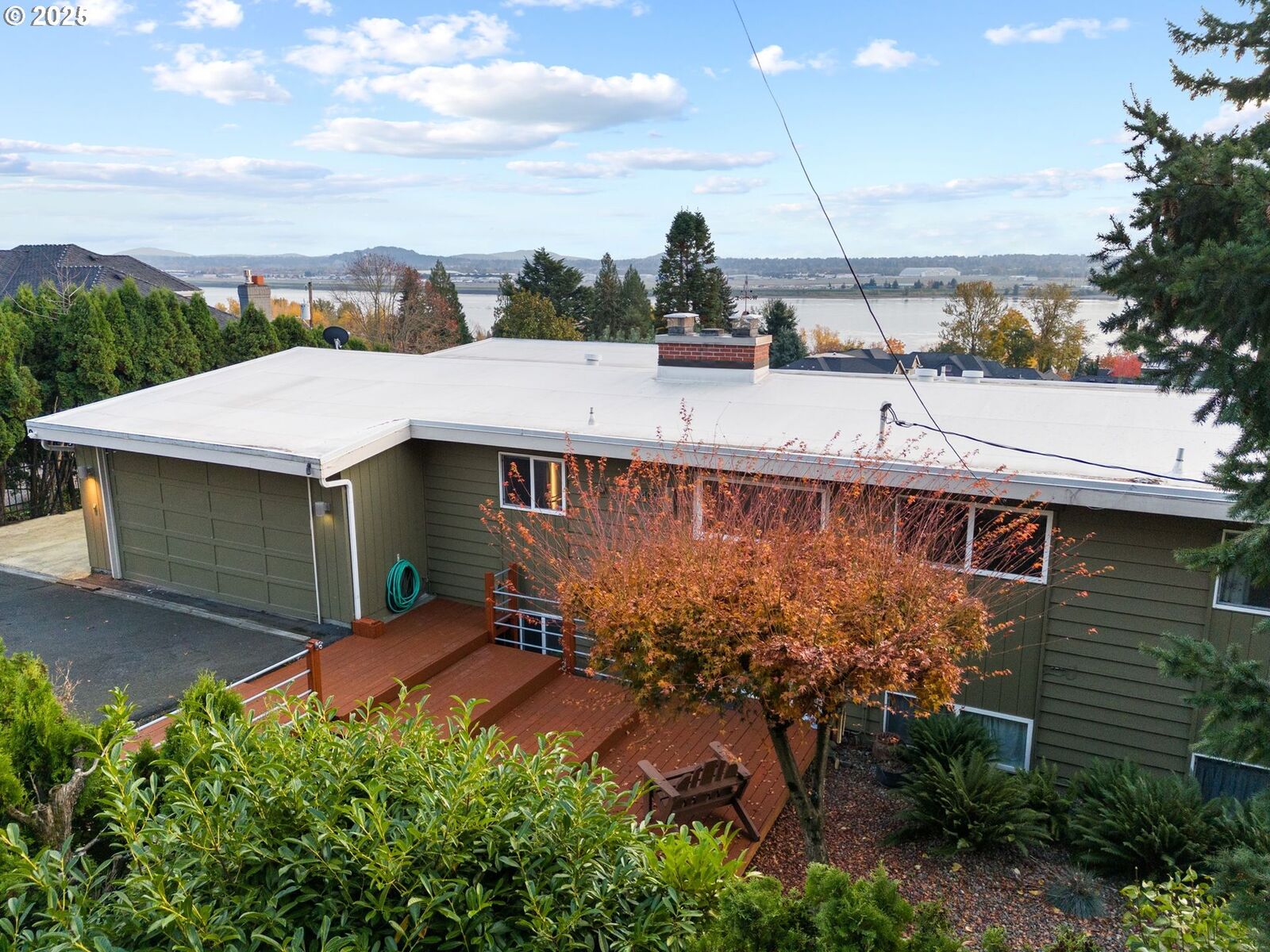 Property Photo: 6409 SE Evergreen Hwy WA 98661