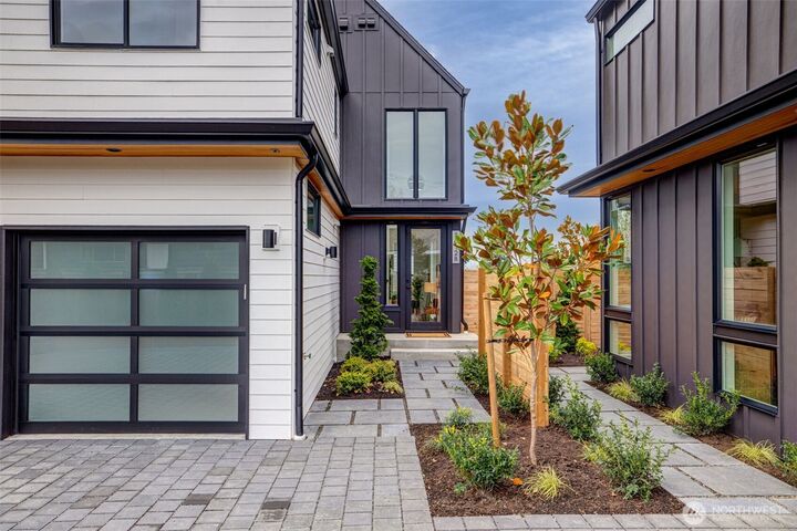 Property Photo: 3612 B SW Othello WA 98126