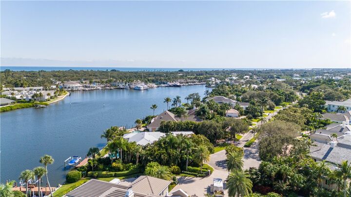 Property Photo: 501 Bay Drive FL 32963