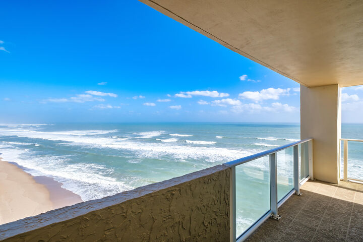 Property Photo: 5440 N Ocean Drive 1206 FL 33404