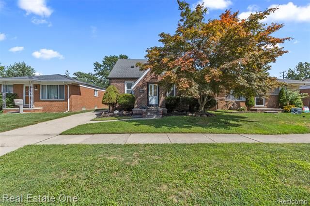 6720 N Lafayette Street  Dearborn Heights MI 48127 photo