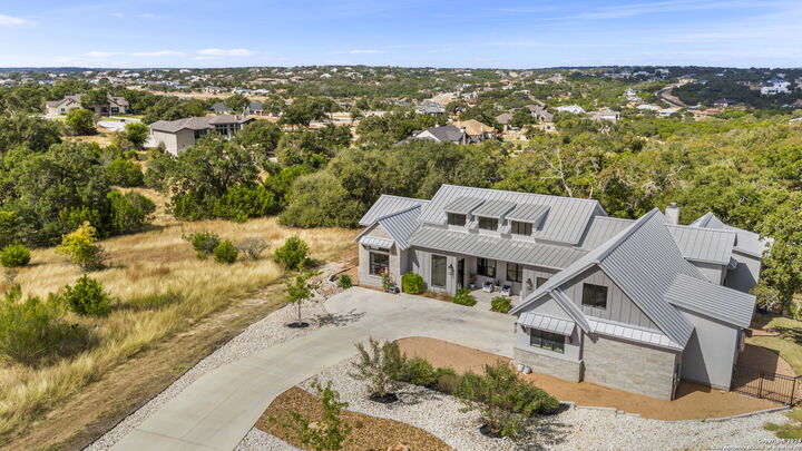 Property Photo: 1220 Brushy Curve TX 78132