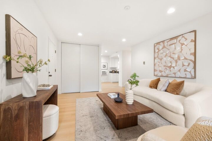 Property Photo: 1070 Mercedes Avenue 24 CA 94022