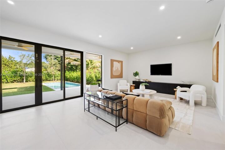 Property Photo: 2127 SW 11th Ter FL 33135