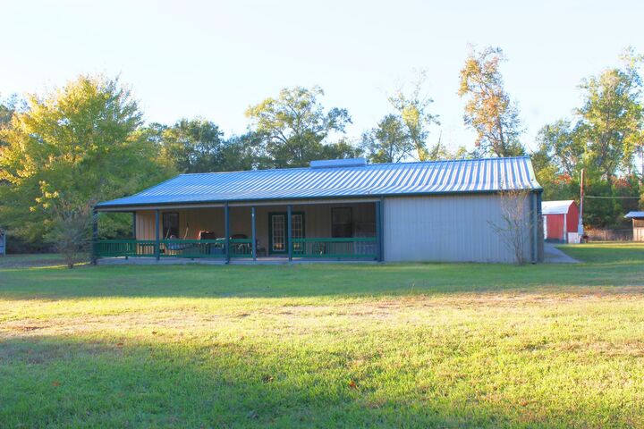 1493 Mollywood Rd  Zavalla TX 75980 photo