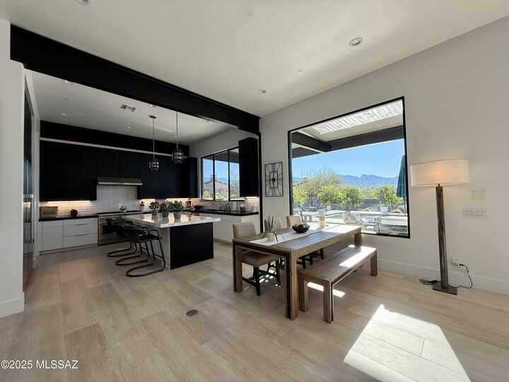 Property Photo: 725 W Tortolita Mountain Ci AZ 85755