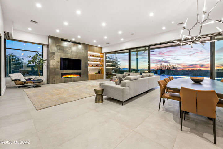 Property Photo: 875 W Tortolita Mountain Circle AZ 85755