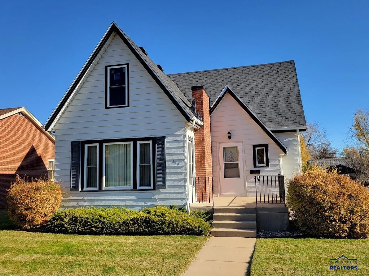 Property Photo:  814 Pluma Dr  SD 57702 