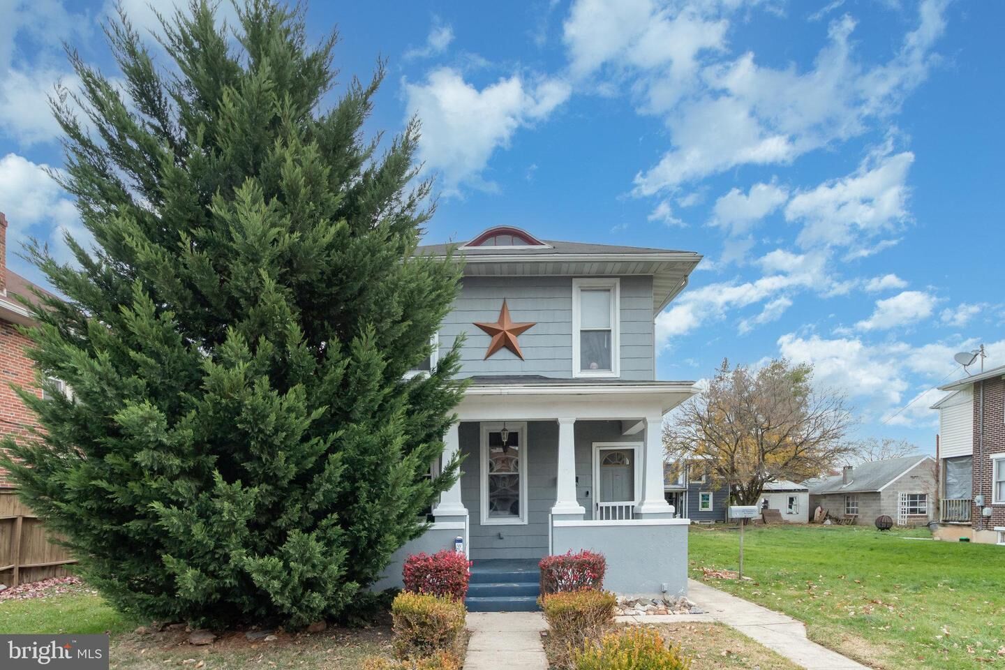 Property Photo:  1825 W Philadelphia Street  PA 17404 