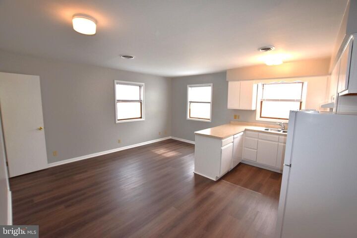 Property Photo: 13 SE 2nd St. B DE 19963