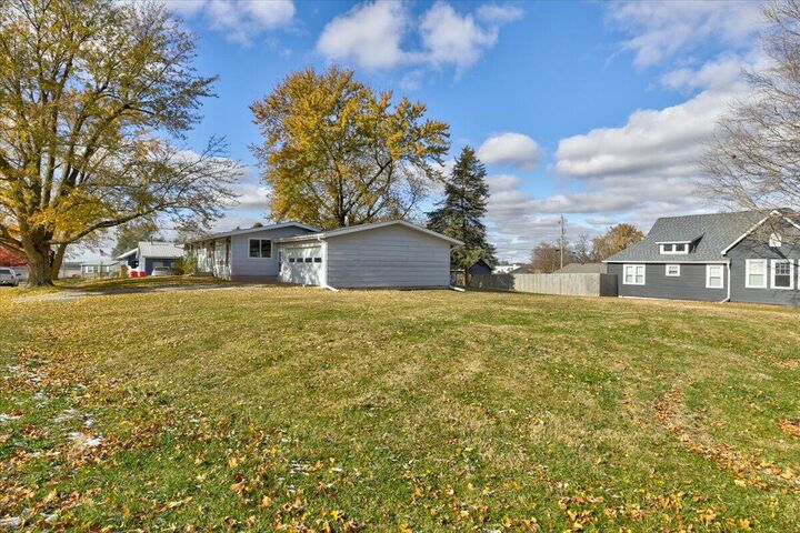 Property Photo:  11 2nd St Street  IA 50055 