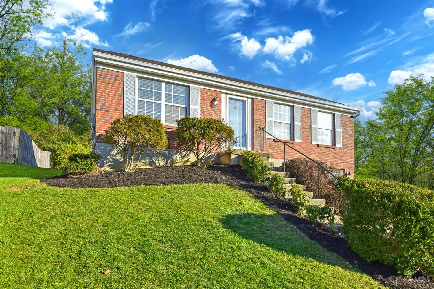 Property Photo: 936 Venetian Terrace OH 45224