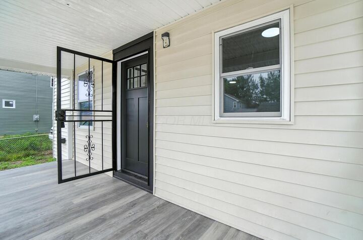 Property Photo: 378 Hawkes Avenue OH 43223