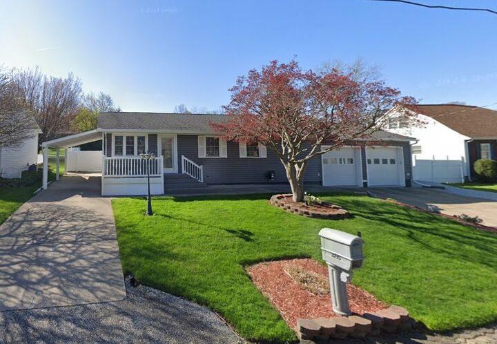 2735 E 31st Street  Erie PA 16510 photo