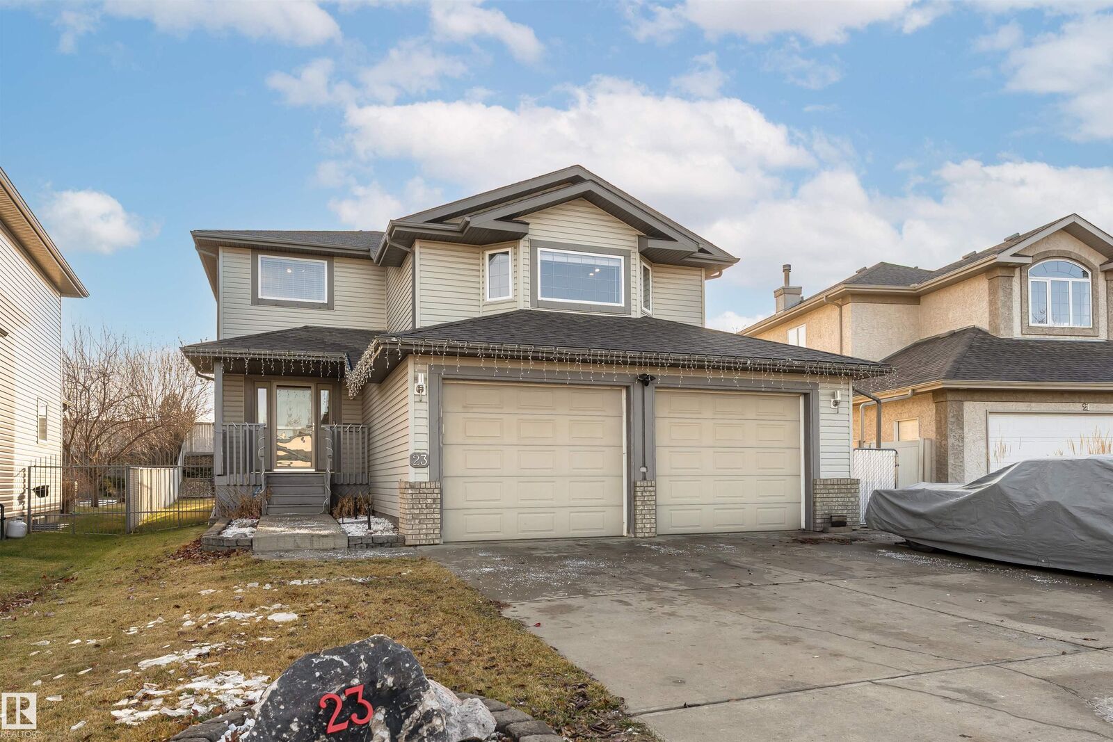 Property Photo:  23 Deer Park Crescent  AB T7X 4J2 