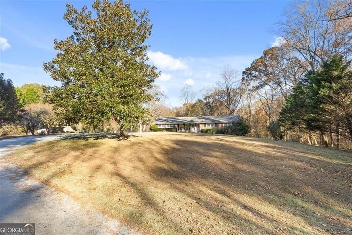 Property Photo:  13355 Holly Road  GA 30075 