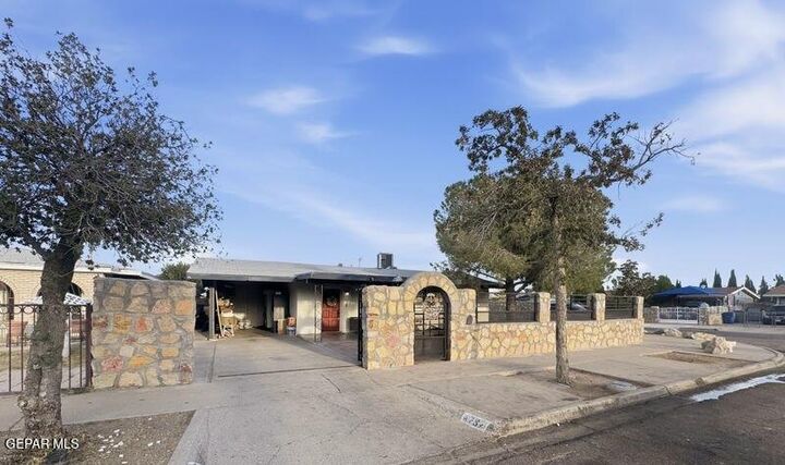 Property Photo: 4737 Guadalupe Drive TX 79904