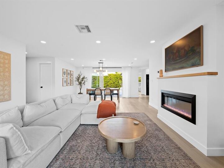 Property Photo:  44 Fort Royal Is  FL 33308 