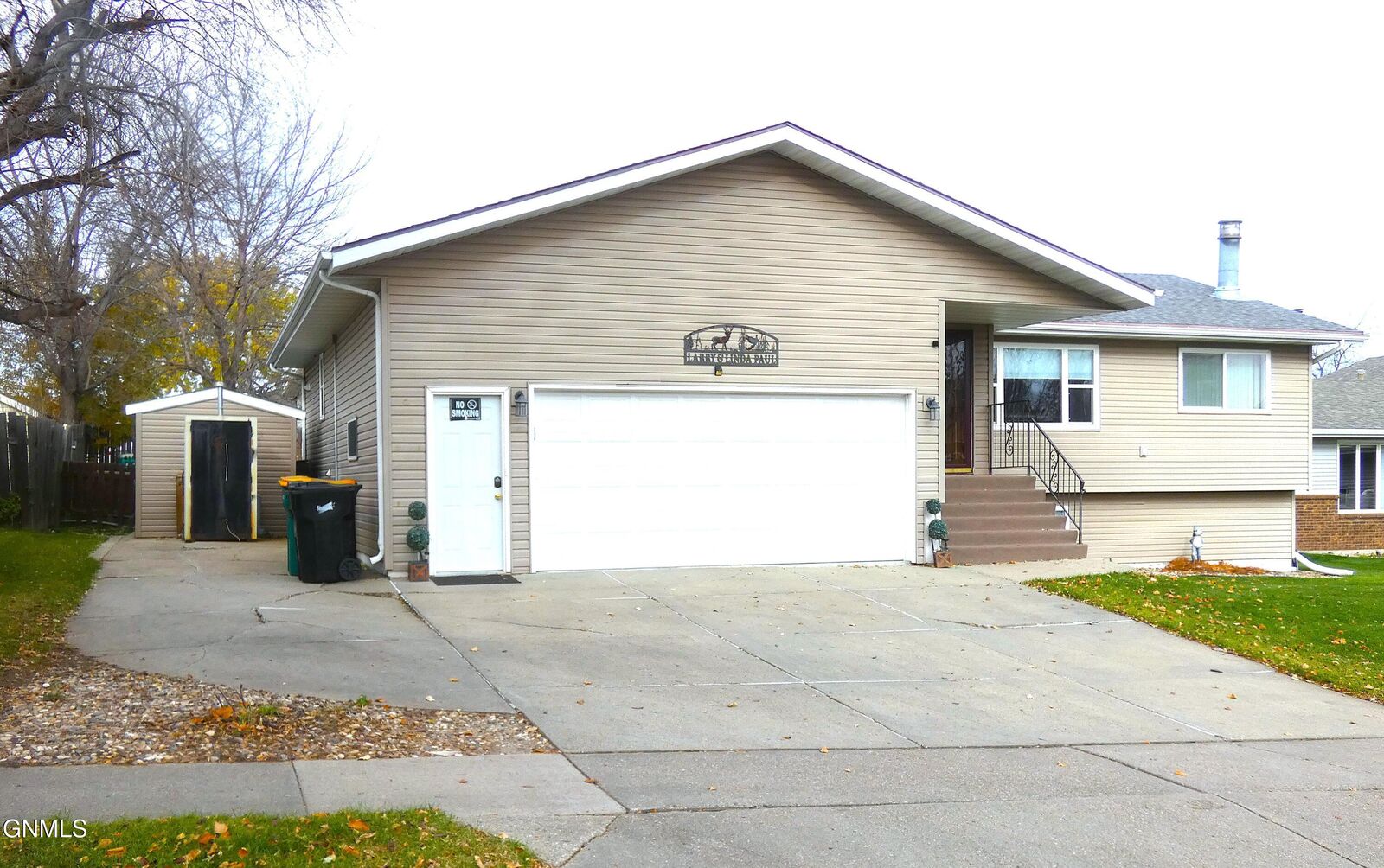 Property Photo:  1824 Longley Avenue  ND 58501 