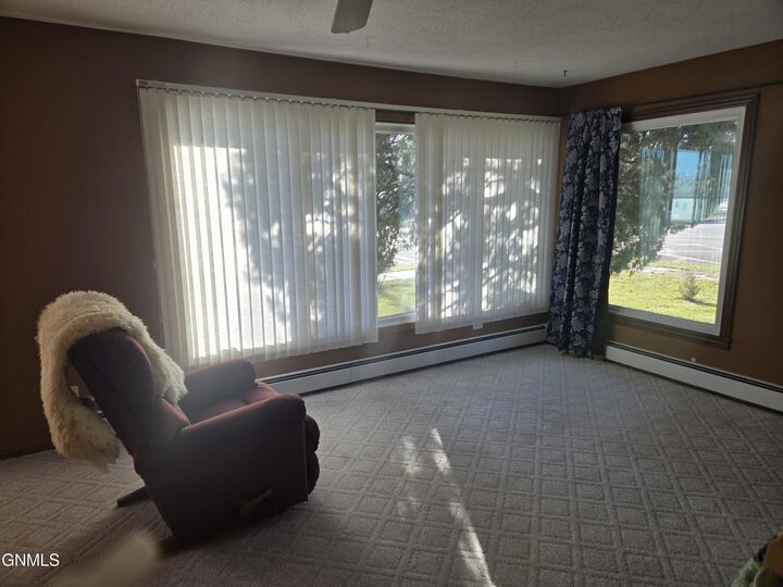 Property Photo:  401 1st Street N  ND 58573 