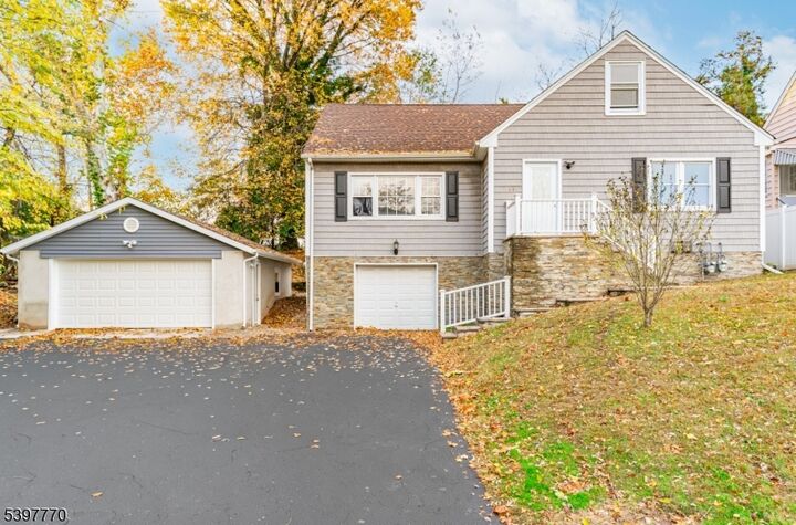 Property Photo:  1481 Walker Ave  NJ 07083 