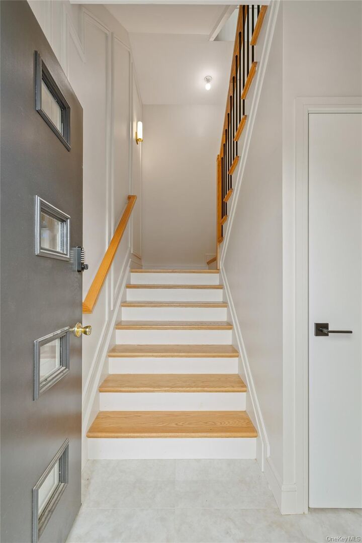 Property Photo:  15 Ridge Avenue 101  NY 10977 