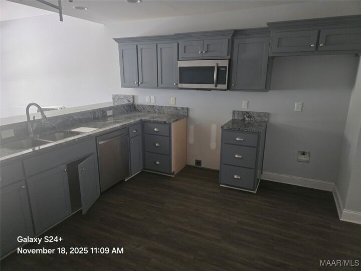 Property Photo: 1743 N Ann Avenue N AL 36078