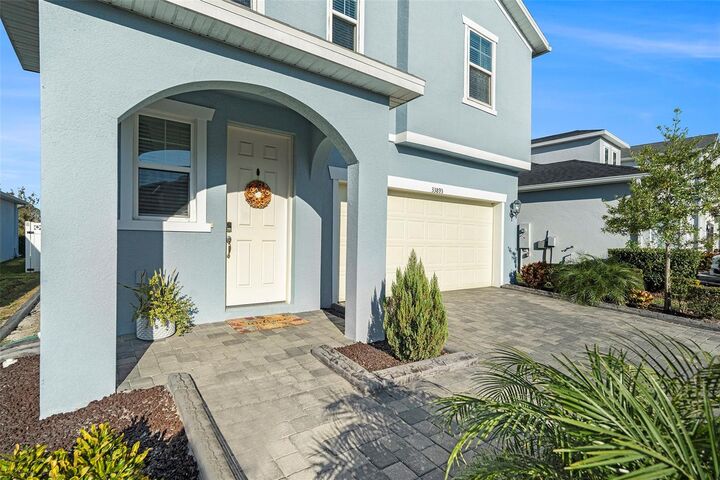 Property Photo:  33893 Floating Heart Court  FL 33545 