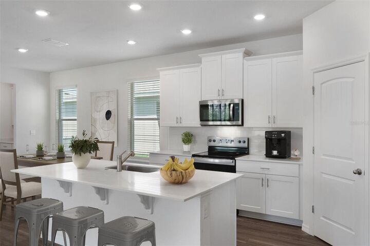 Property Photo:  11864 Shine View Lane  FL 34787 