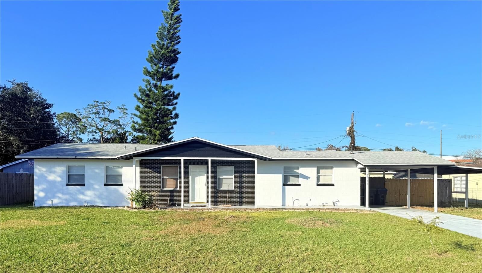 Property Photo:  2913 Joyann Street  FL 32810 