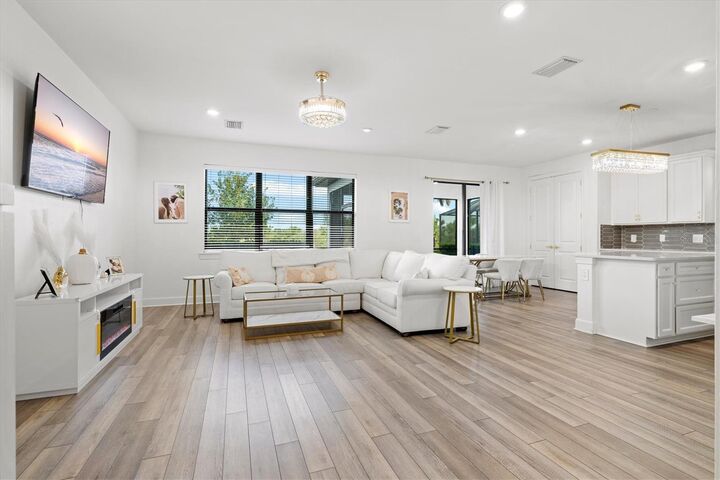 Property Photo: 16235 Pine Mist Drive FL 34211