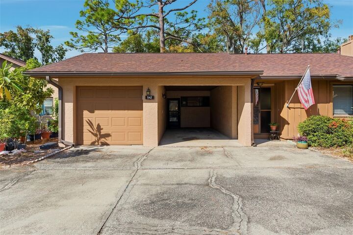 Property Photo:  542 Woodfire Way  FL 32707 