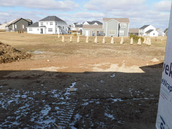 Property Photo:  792 N Sparrow Way  WI 53024 