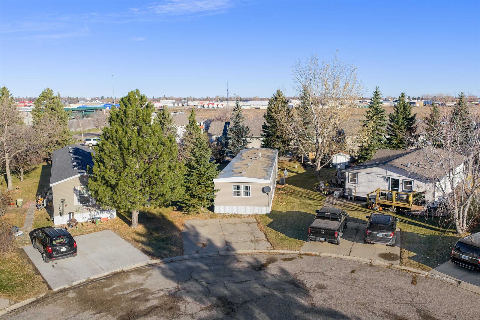 Property Photo: 405 31st Ave SE Lot 7 ND 58701-0000