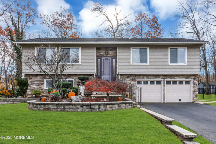 10 Somerset Place  Matawan NJ 07747 photo