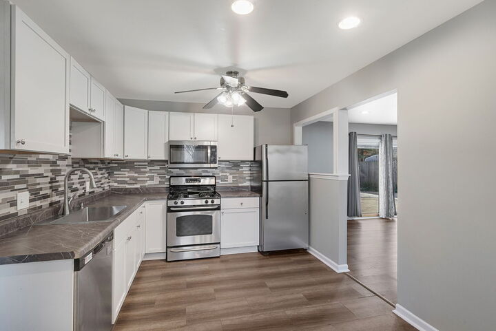 Property Photo: 310 N Huntington Drive IL 60050