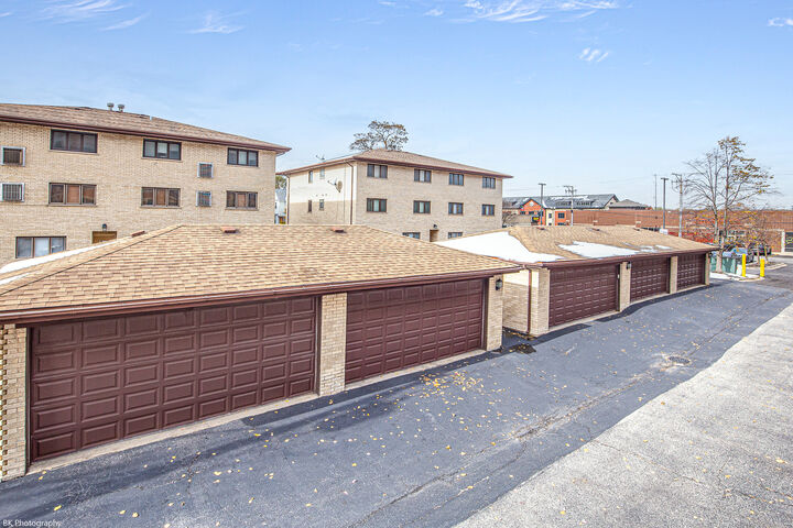 Property Photo:  9535 S 53rd Avenue 3S  IL 60453 