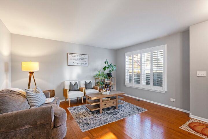 Property Photo: 1870 Sterling Heights Court IL 60002