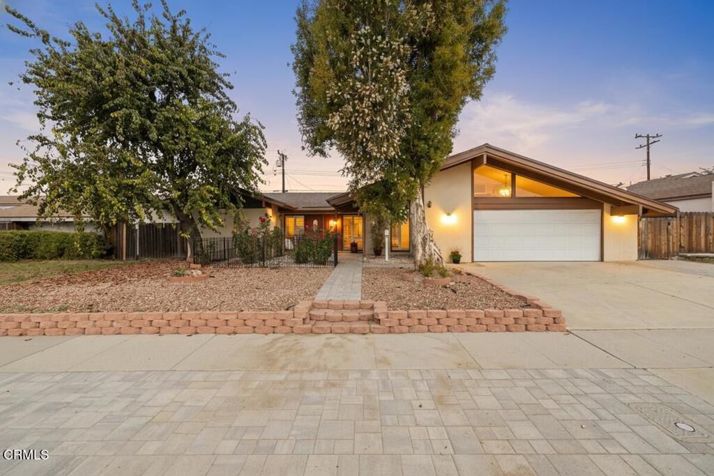 Property Photo:  2261 Derby Street  CA 93010 