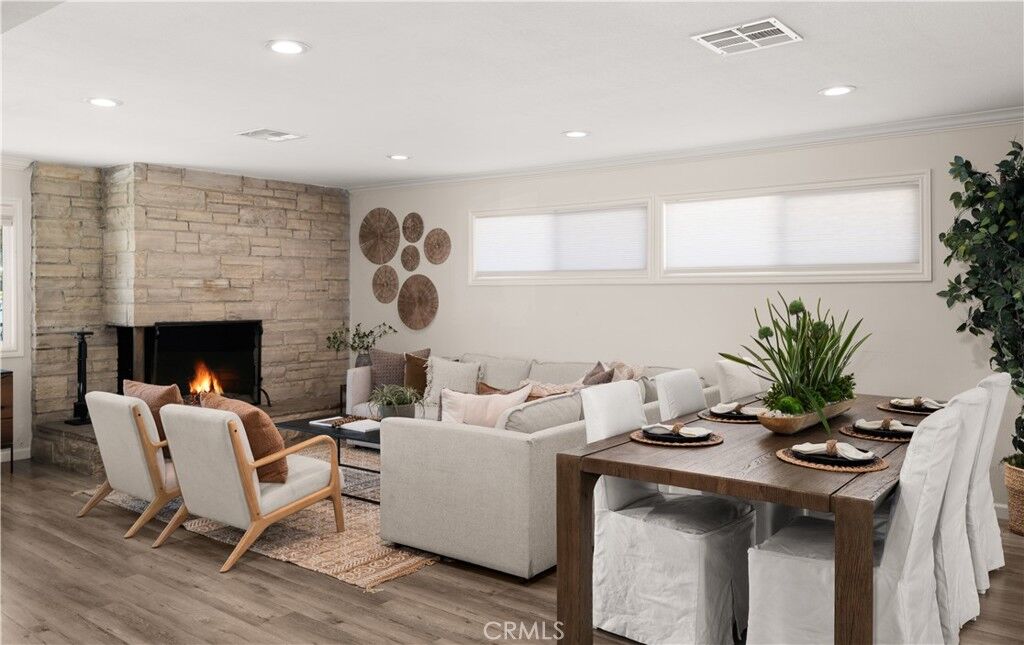 Property Photo:  624 N Walnut  CA 90631 