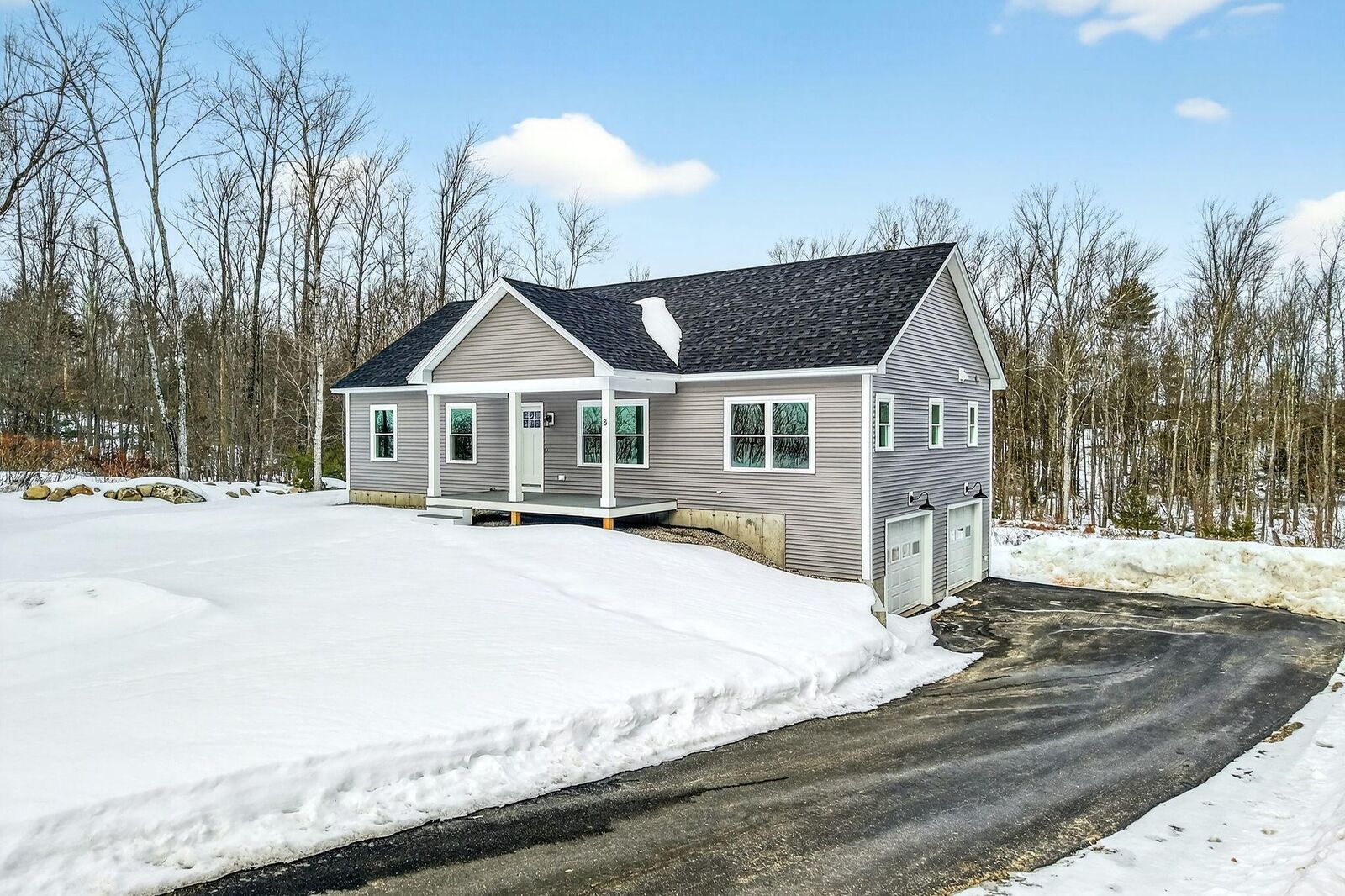 Property Photo:  8 Hummingbird Lane  ME 04073 