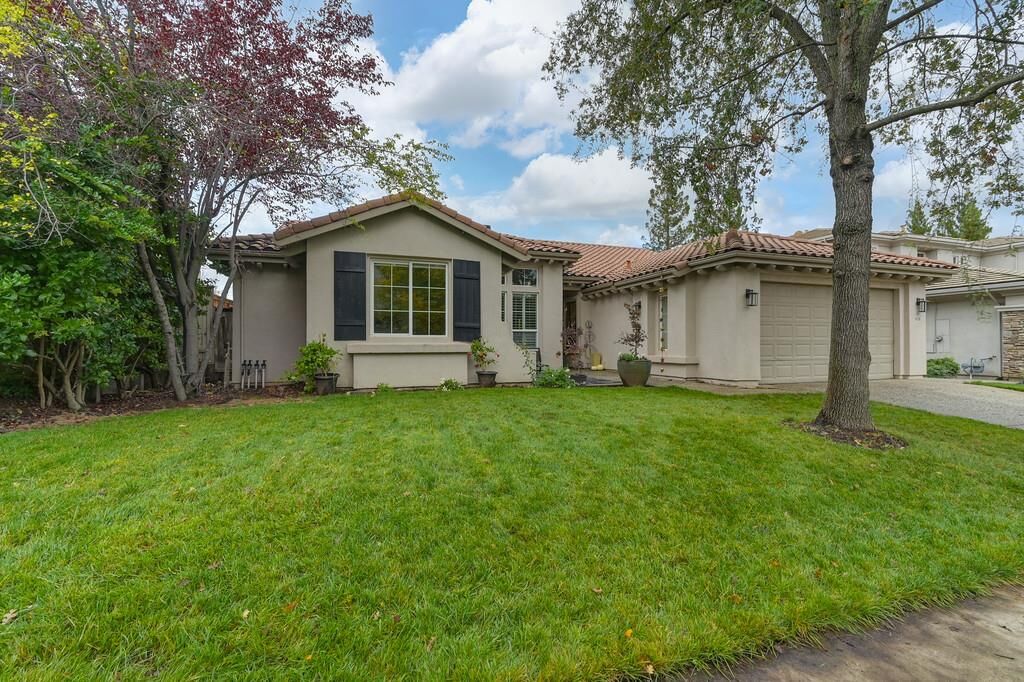 Property Photo:  1408 Grey Owl Circle  CA 95661 