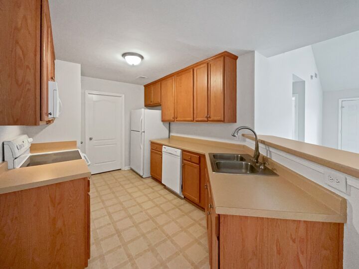 Property Photo:  501 Yellowstone Ct  TN 37013 